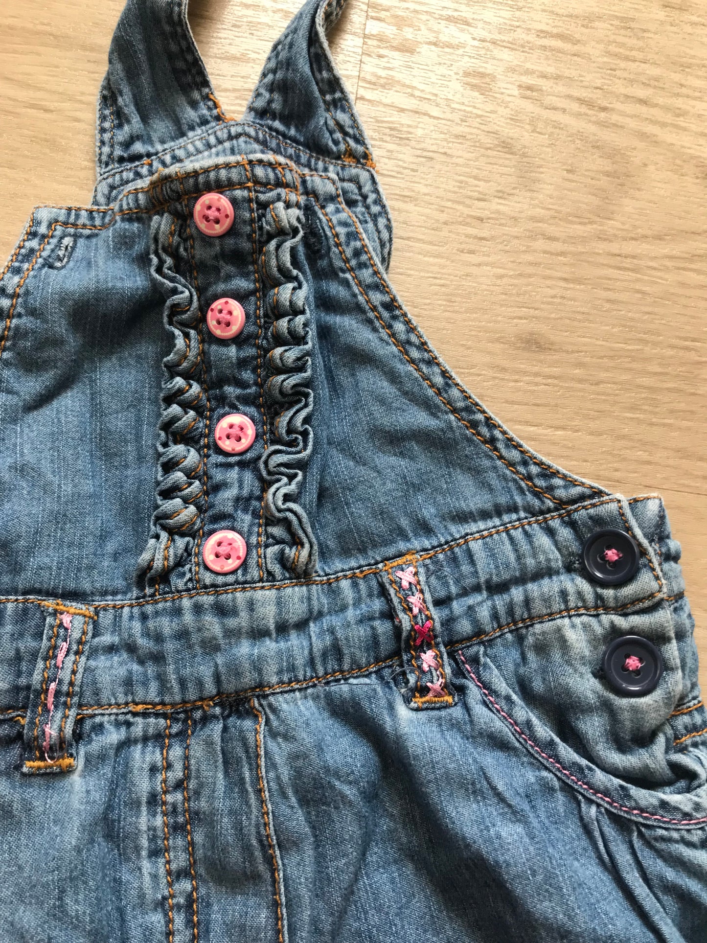 Latzhose