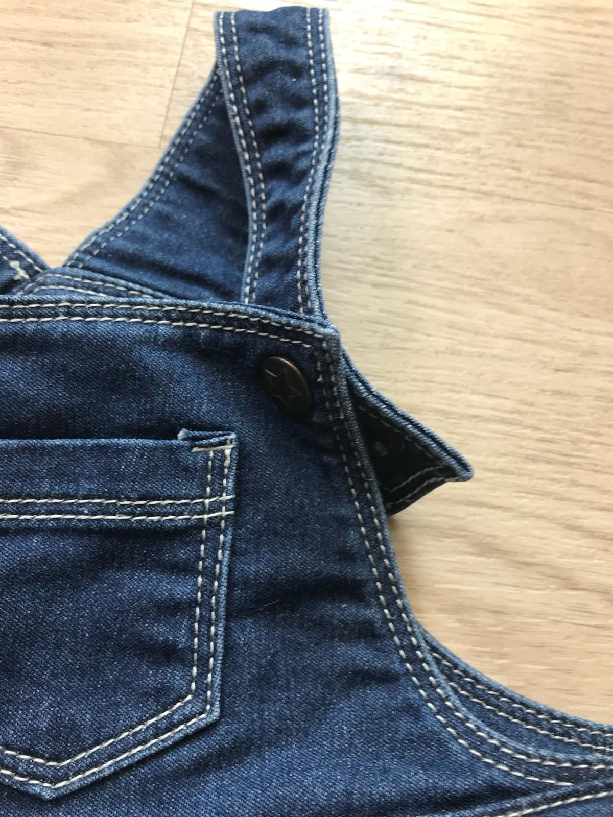 Latzhose