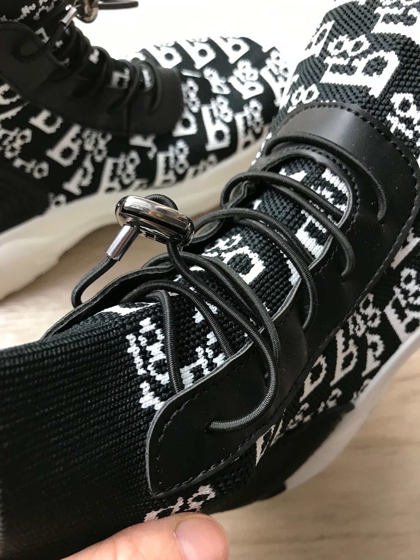 Schuhe