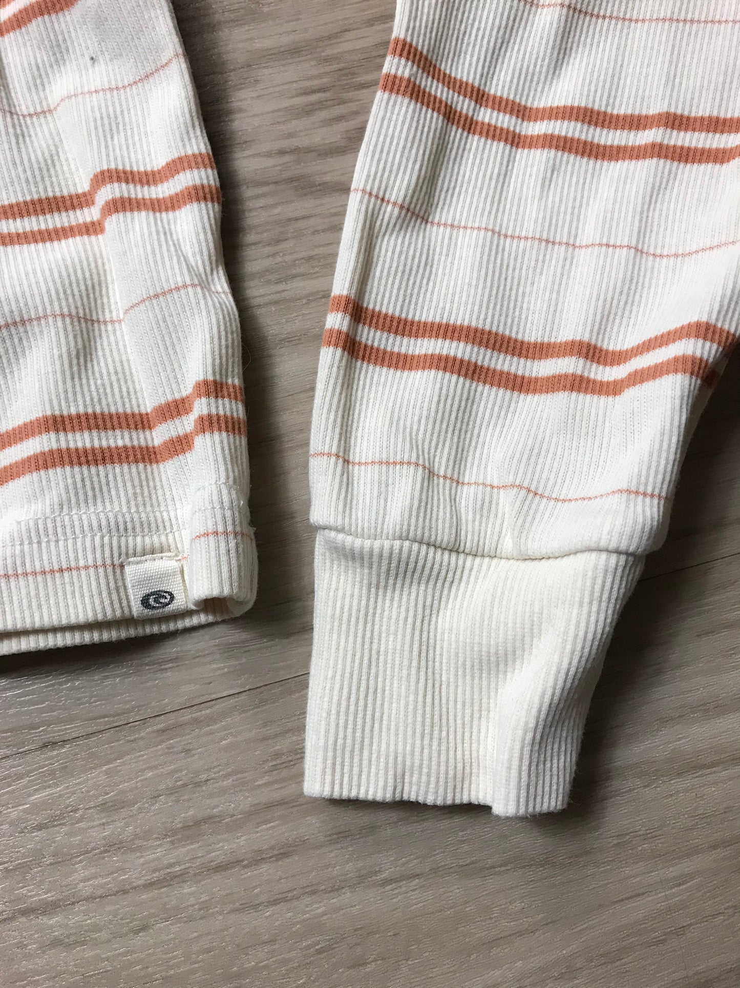 Shirt fast bauchfrei