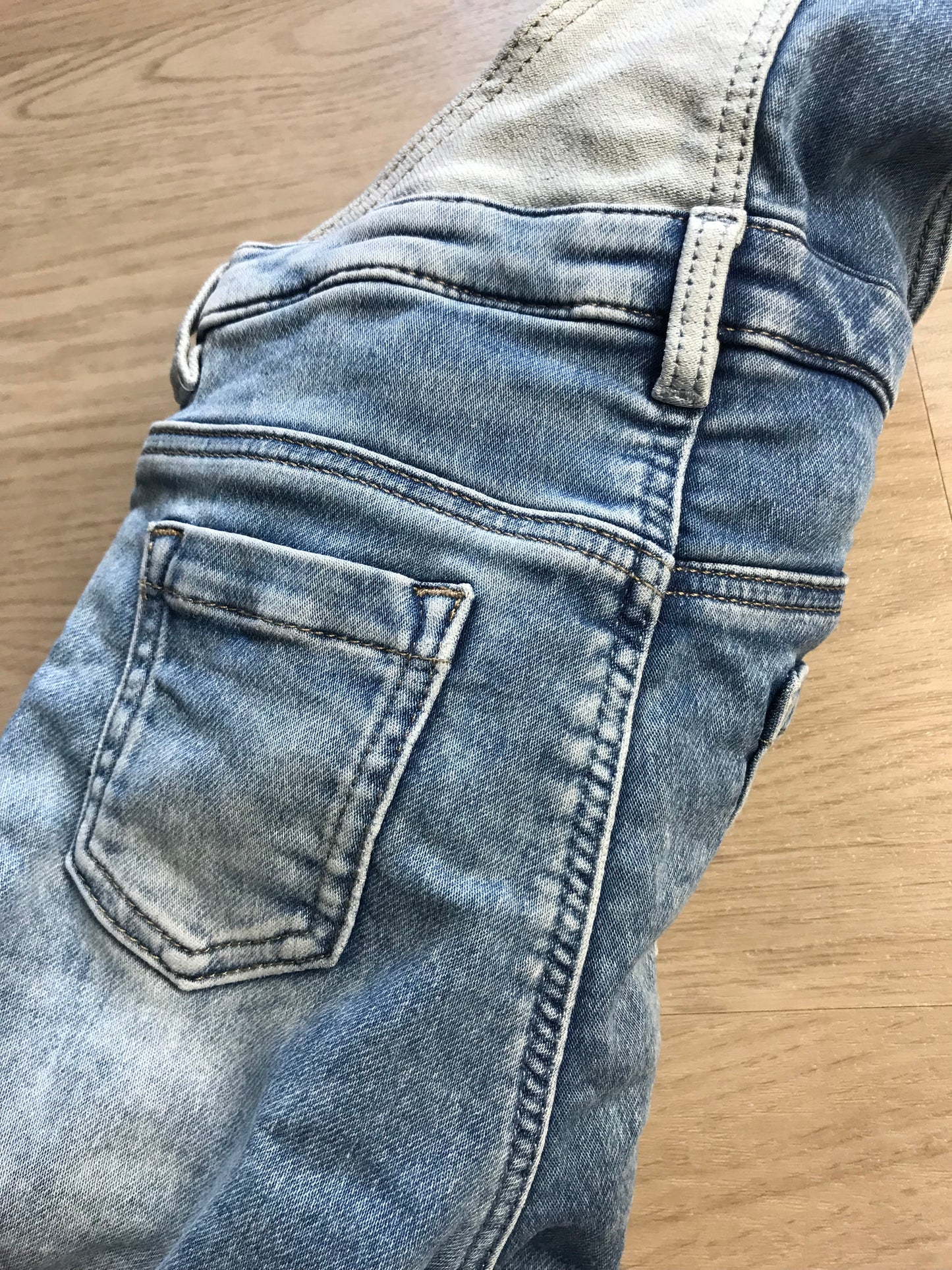 Latzhose
