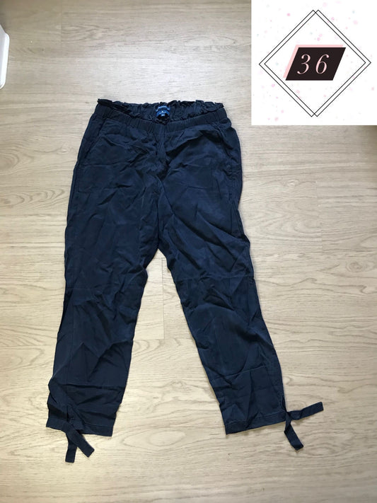 Hose Stoff
