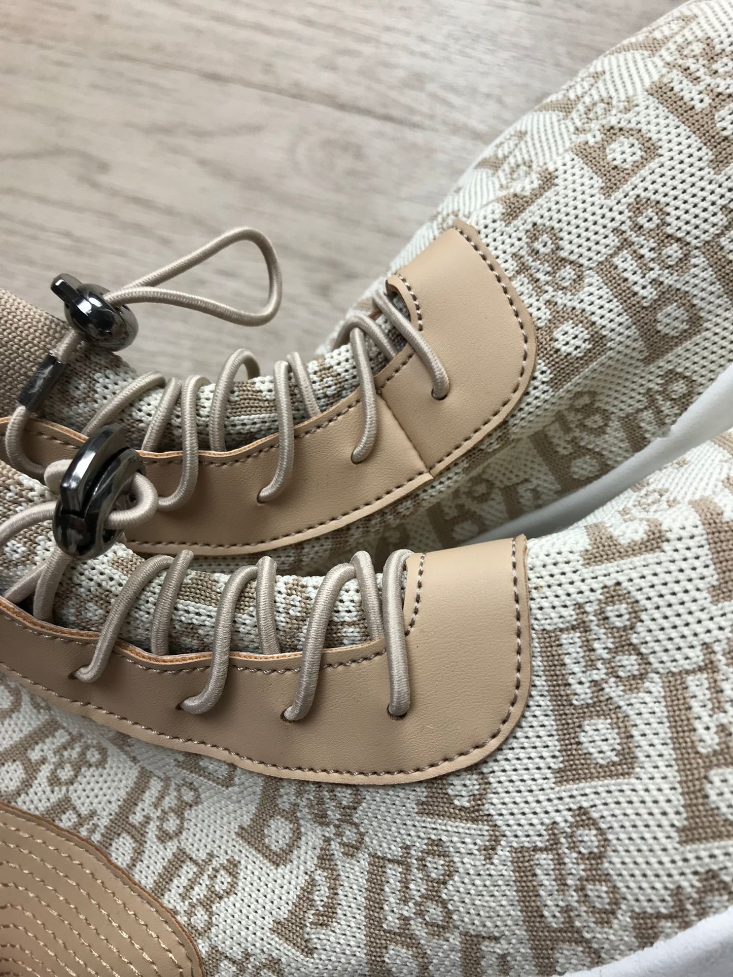 Sneaker