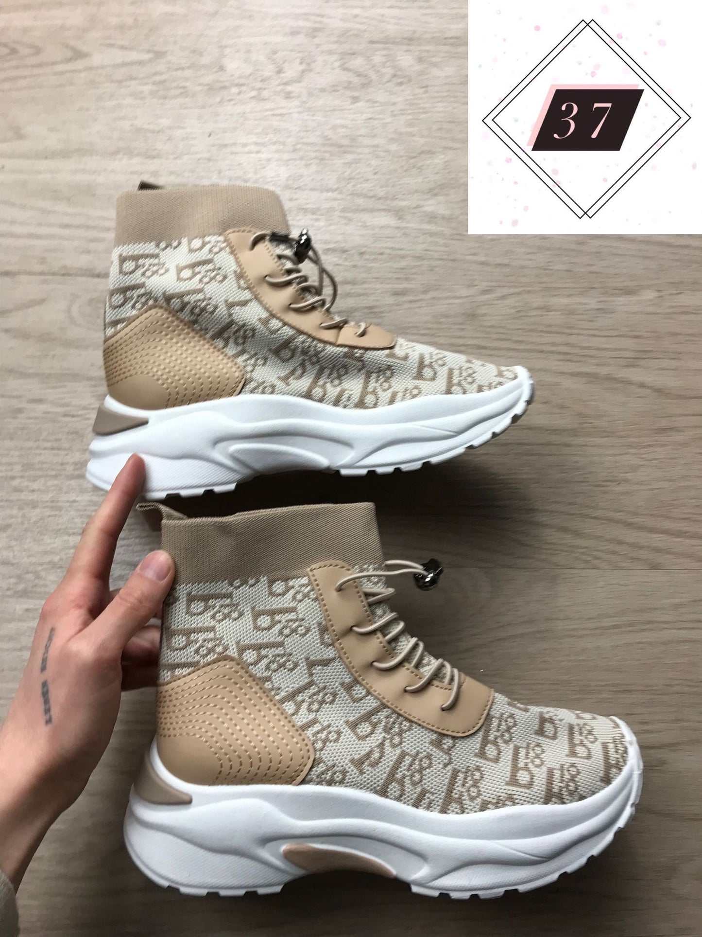 Sneaker