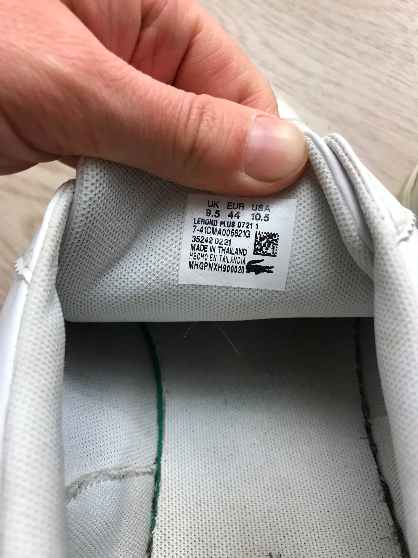 Sneaker