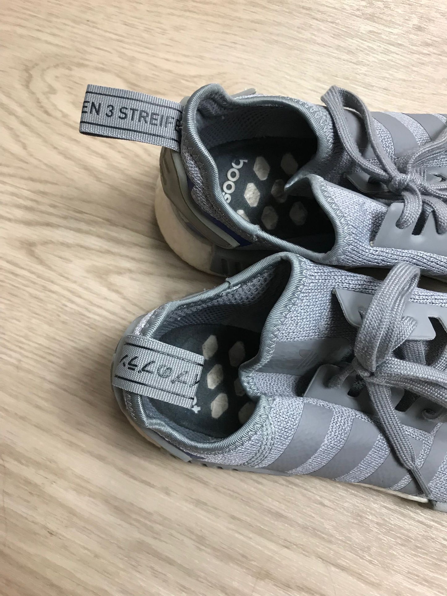 Sneaker