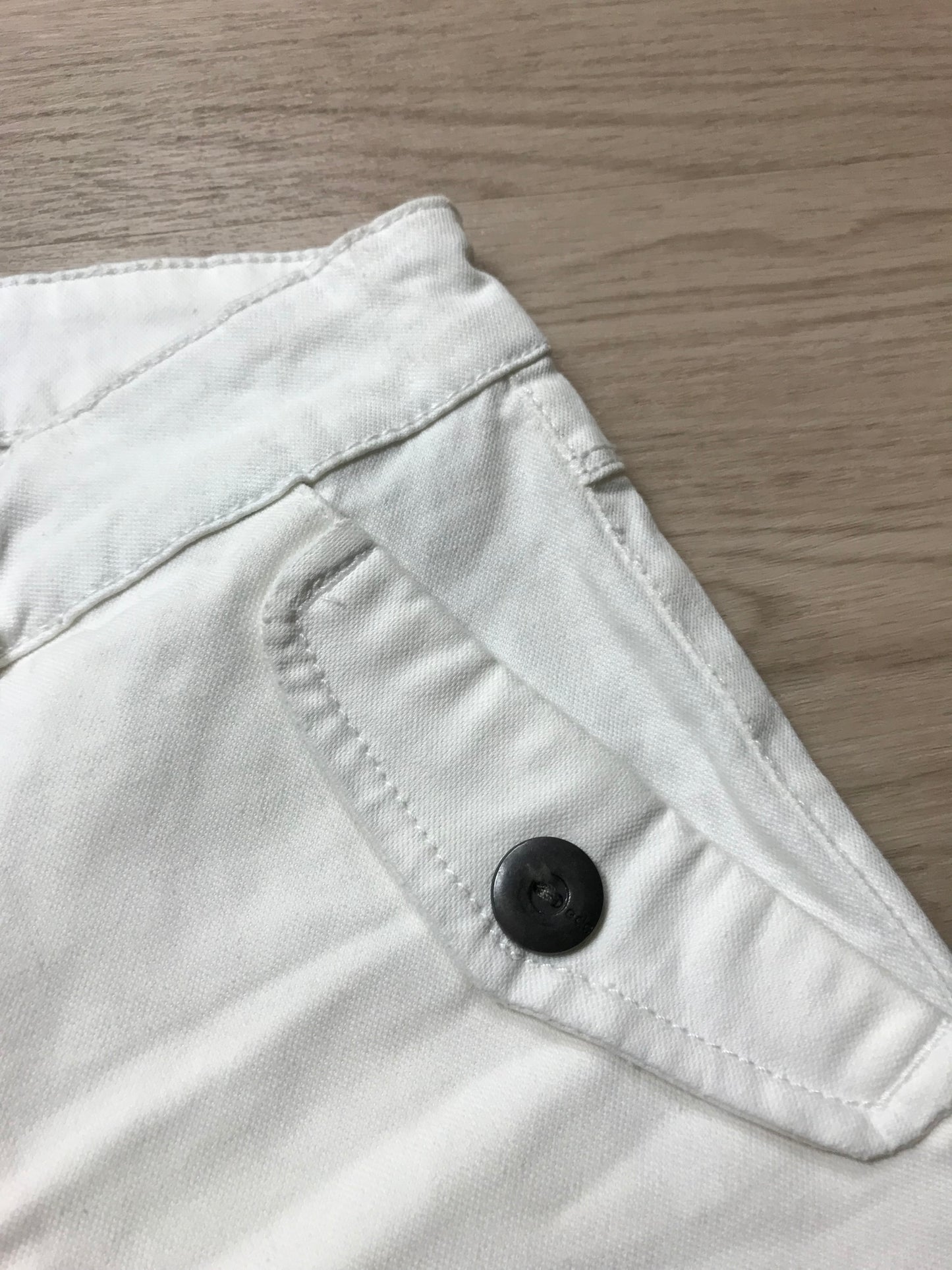 NP 40€ Shorts