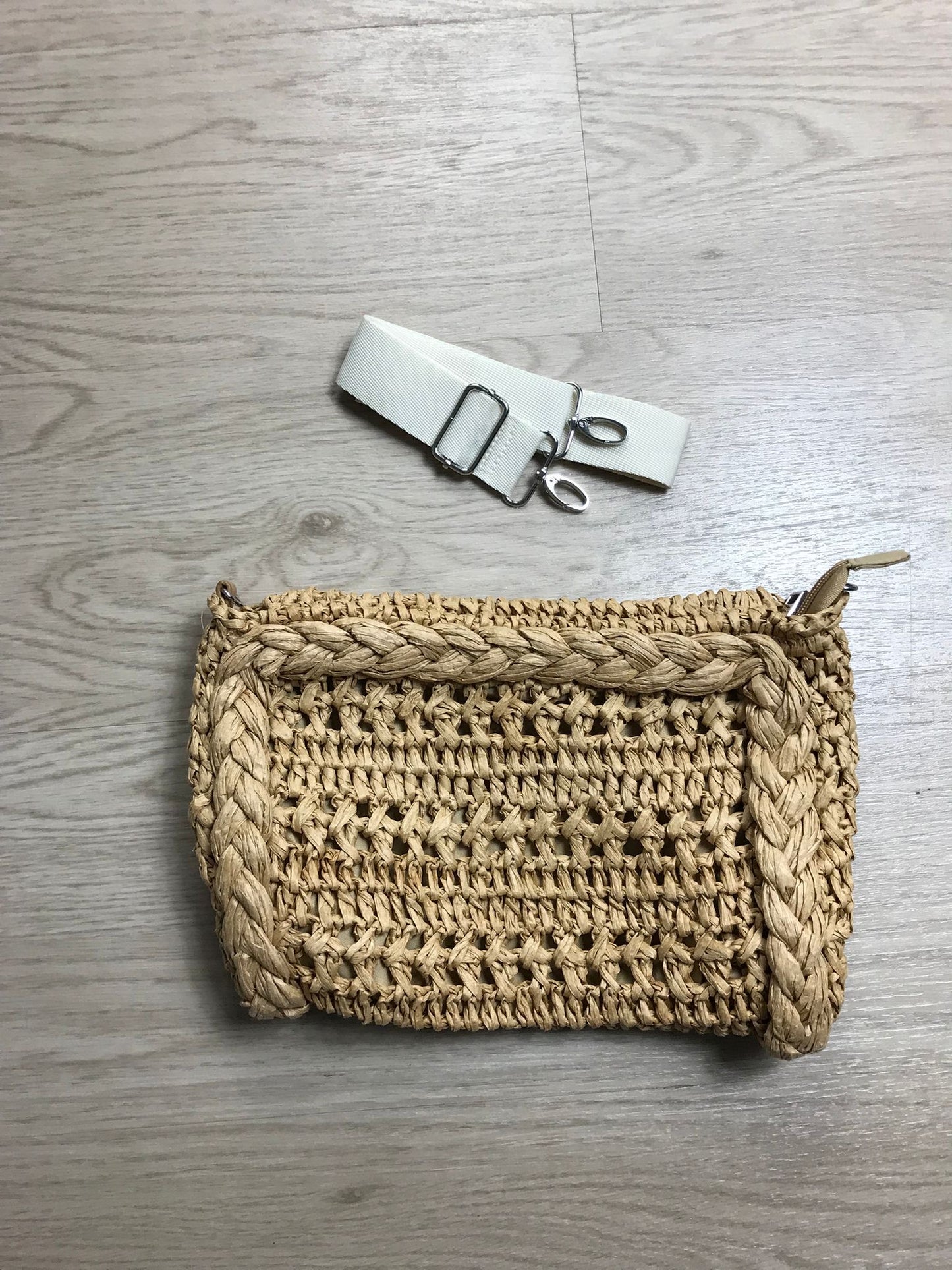 Tasche Bast