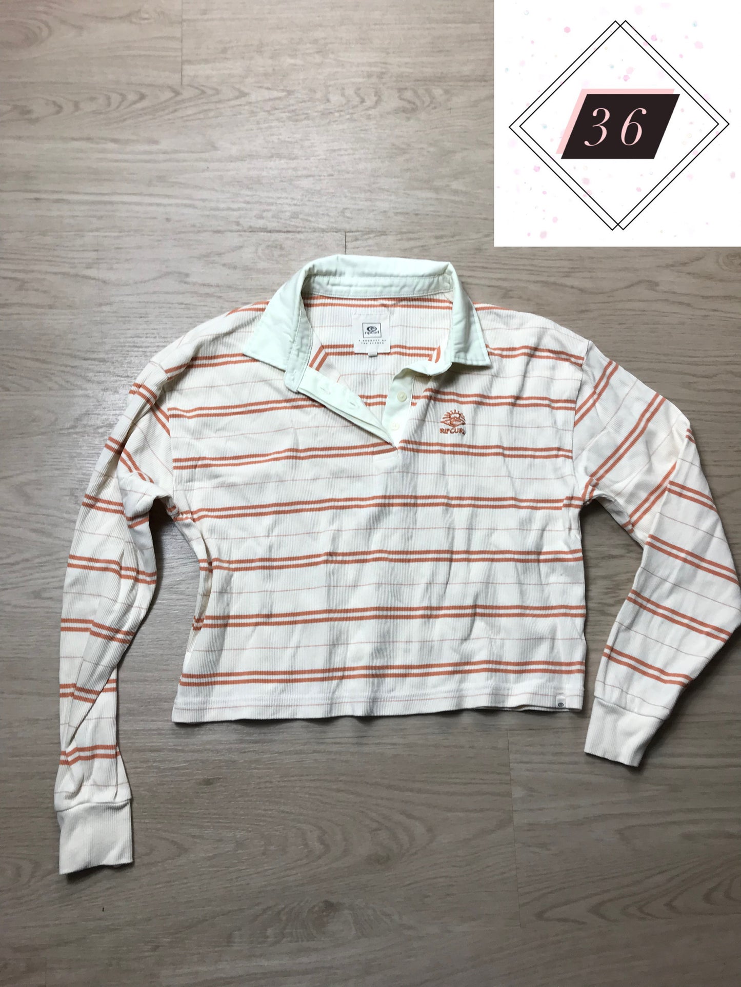 Shirt fast bauchfrei
