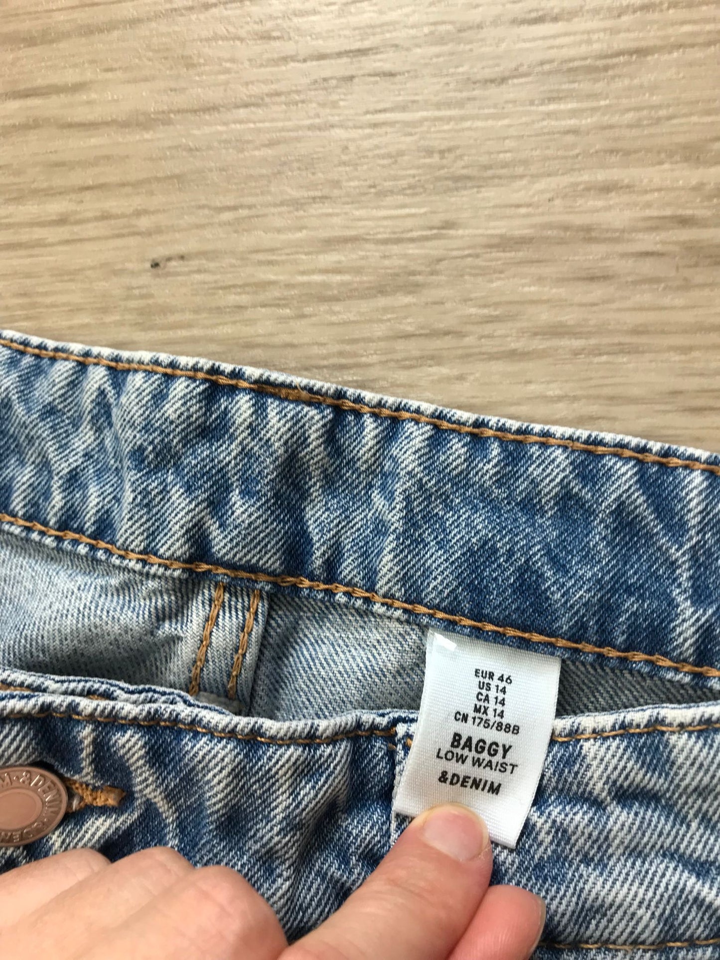 Jeans