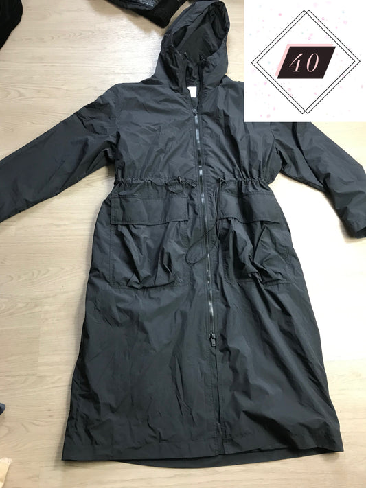 Sehr dünne Regenjacke