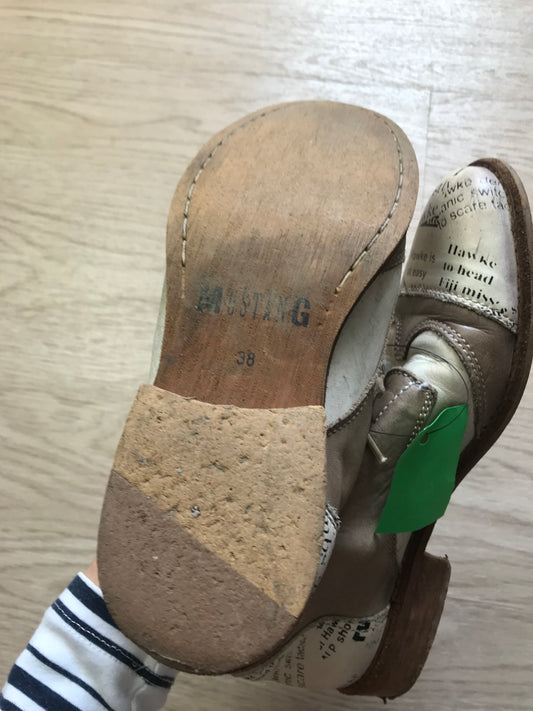 Schuhe