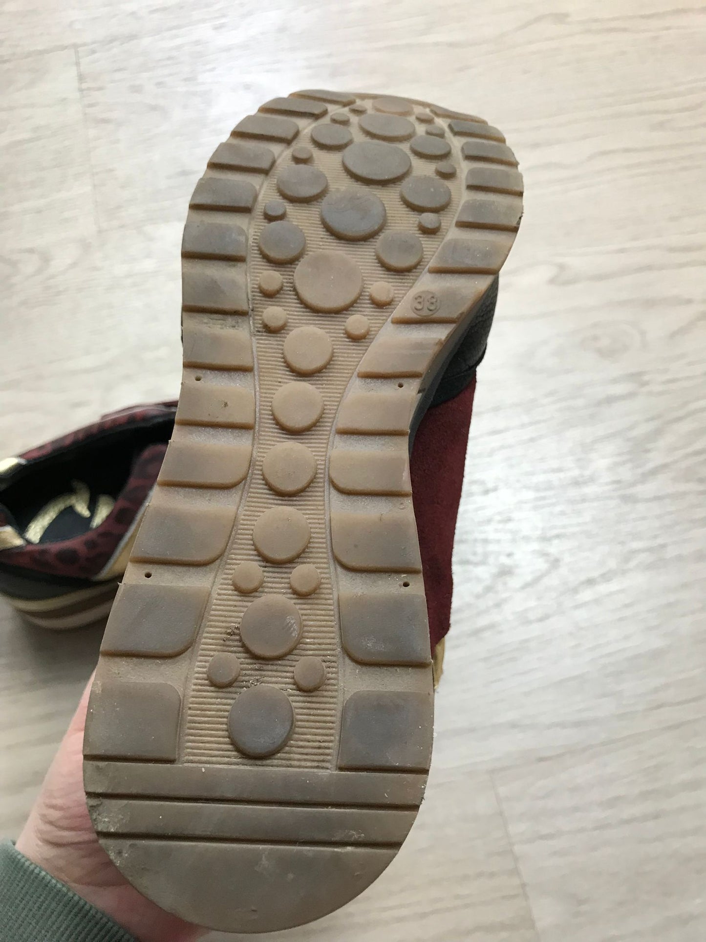 Sneaker