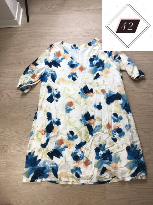 Kleid