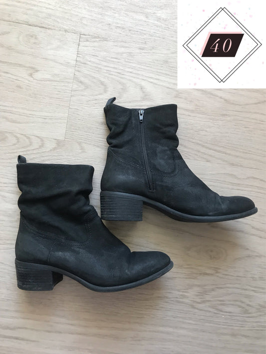 Lederschuhe