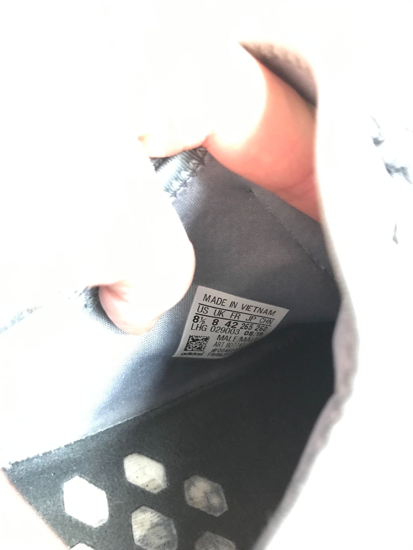 Sneaker
